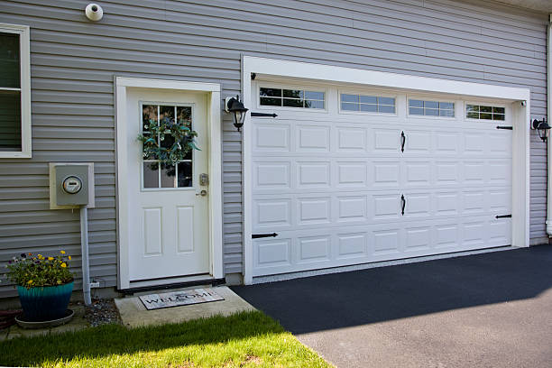 24/7 Emergency Garage Door Panel Replacement experts in Oak Valley, NJ